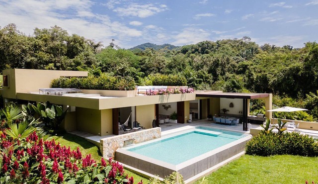w* | Mind-Blowing 4BR Villa w/Pool at Mesa de Yeguas in Anapoima