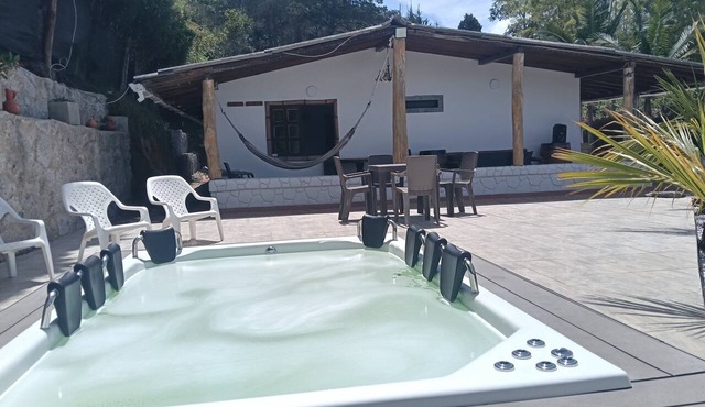 Welcoming 3-bedroom house in Guatape perfect for your getaway in Guatape