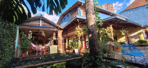 Yolo Hostel Medellin