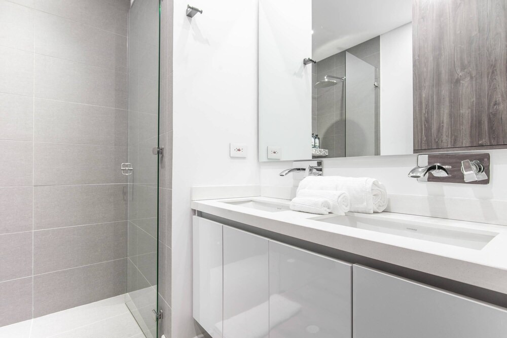 Usaquen Apartment | Cloud9 | Up to 16 ppl | The Moonstone