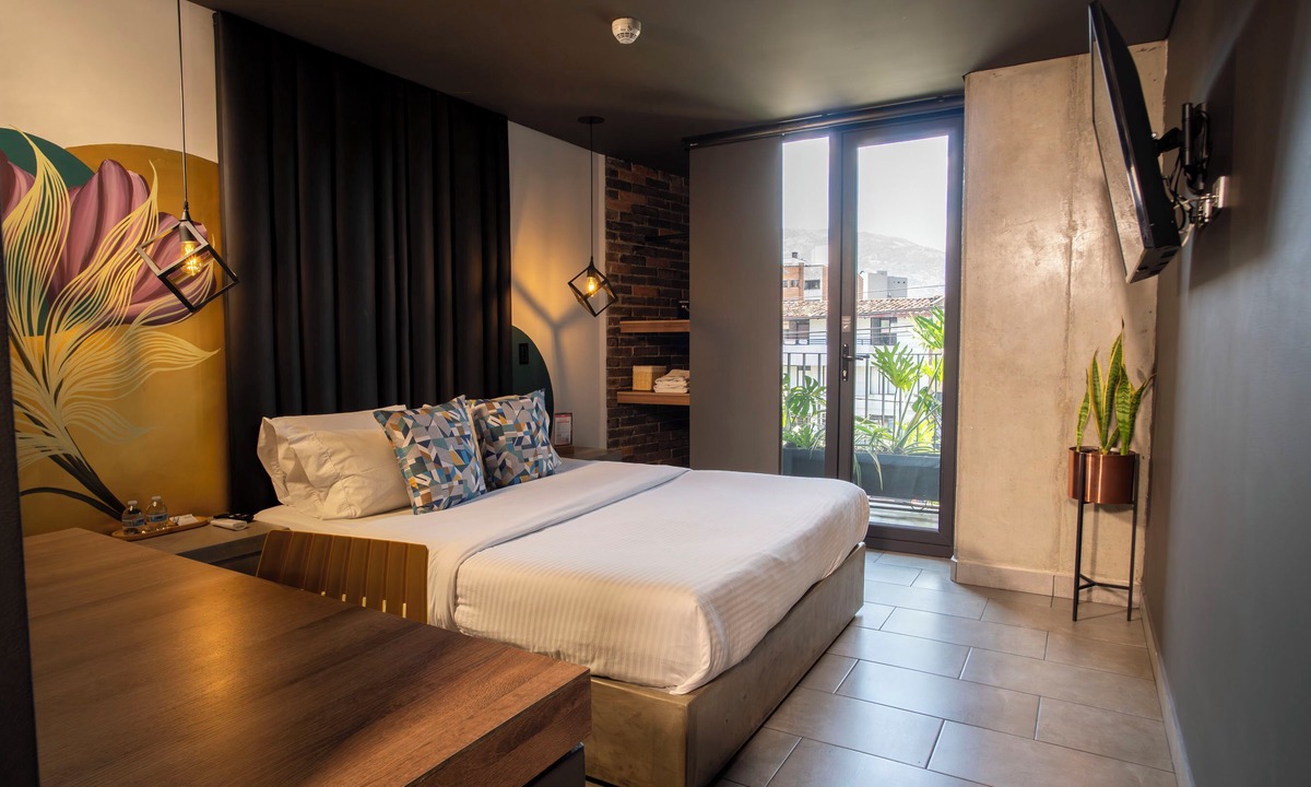 Laureles Hotel | Los Patios Cool Living