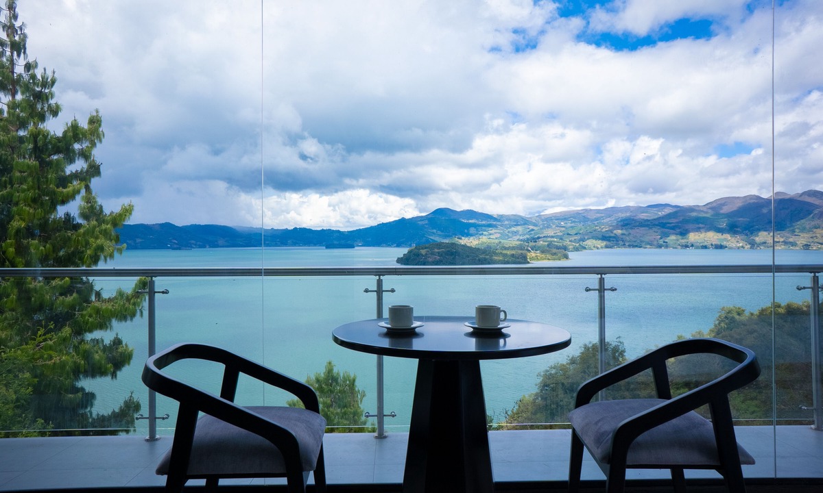 Aquitania Hotel | Entre Islas Lodge