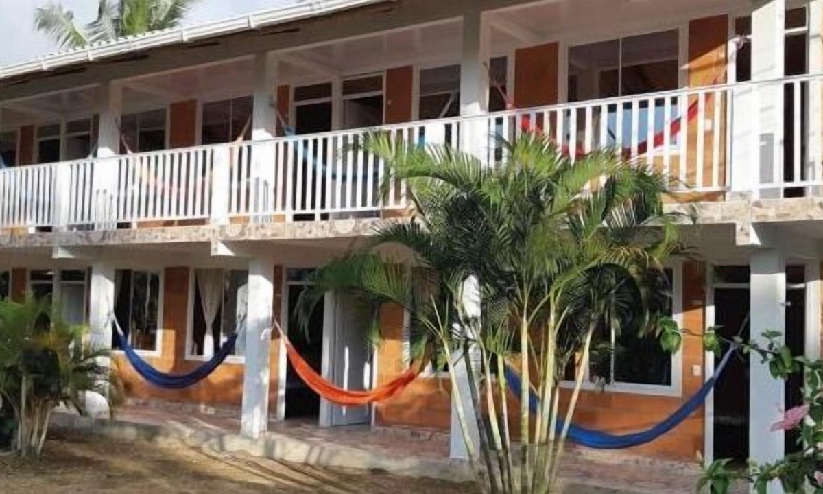 Juanchaco Hotel | Hotel y Cabañas Costa Real
