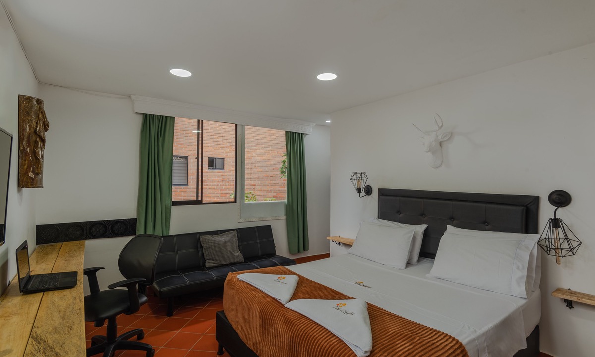 Los Naranjos Hotel | Casa Los Naranjos Hostal