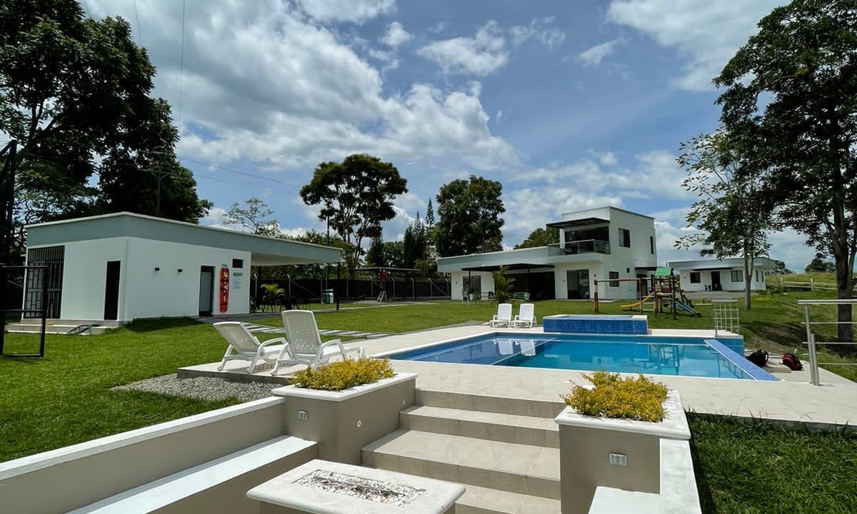 Quimbaya Villa | Spectacular Country House with Swimming Pool close to Panaca