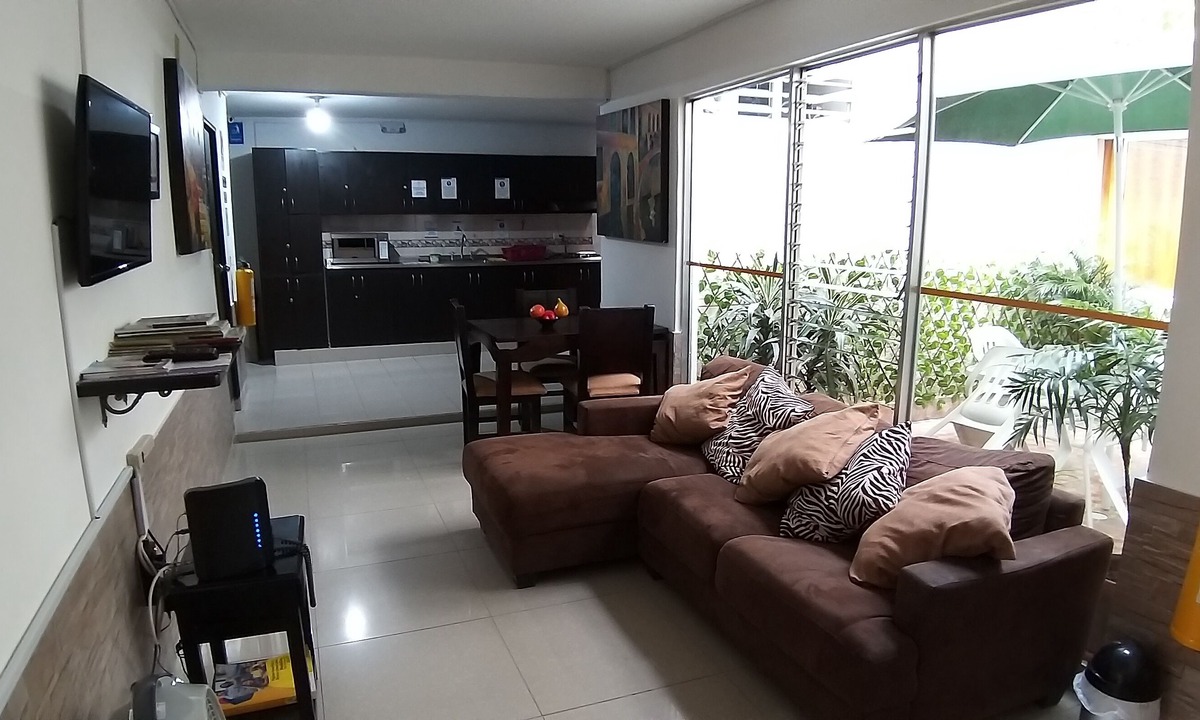 La America Hotel | Aparta Hotel Calasanz Home