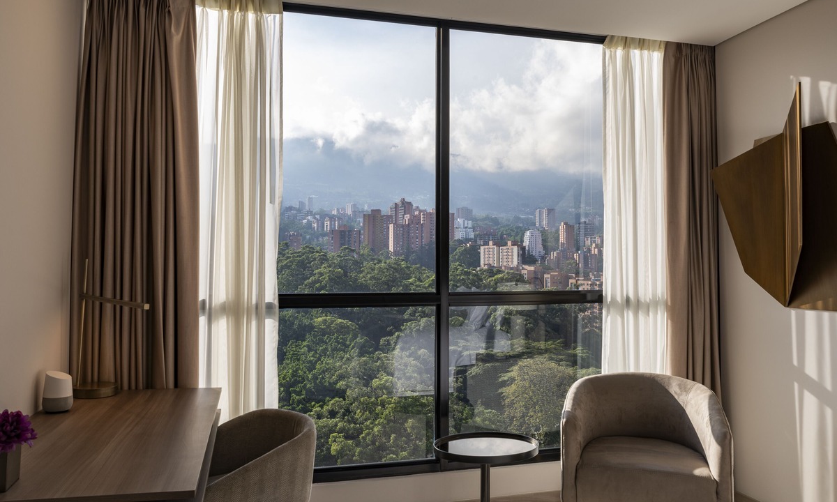 El Poblado Hotel | York Medellin, Curio Collection by Hilton