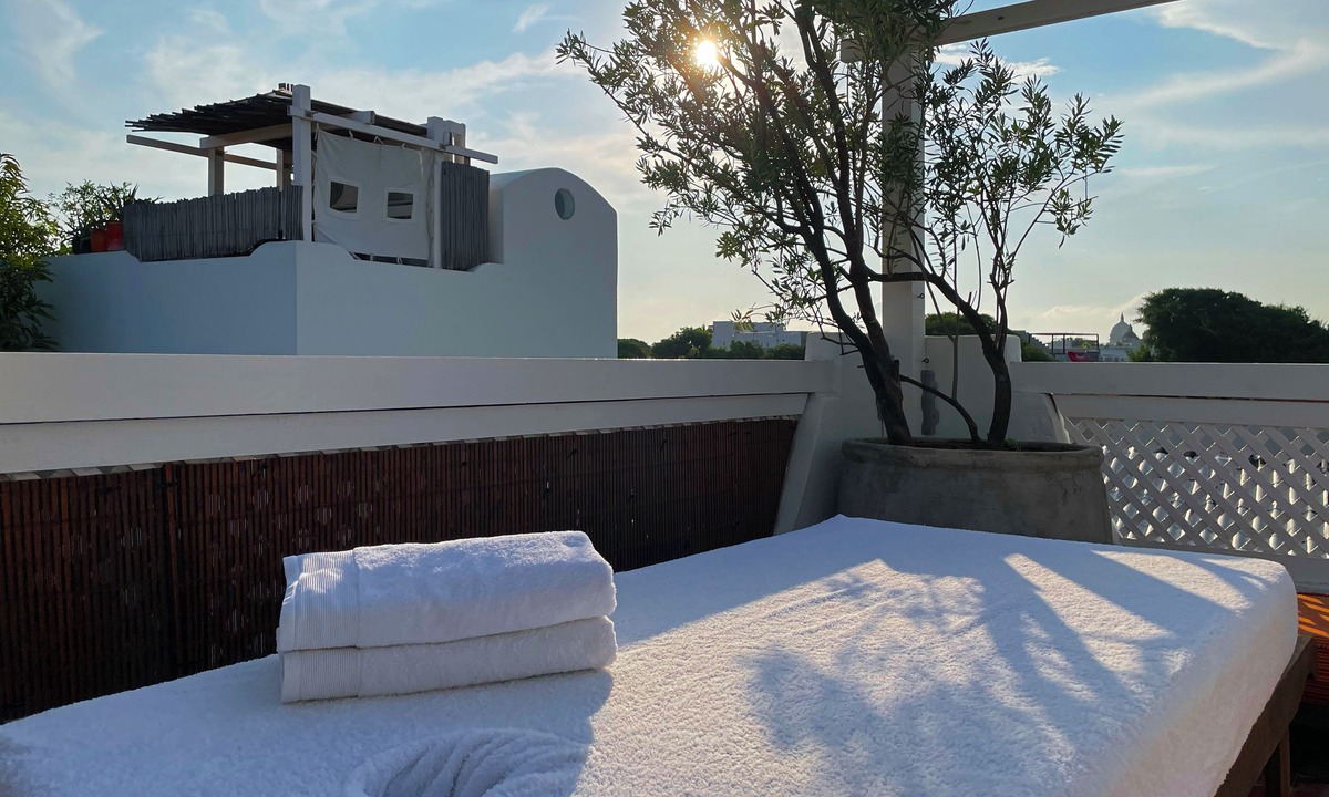 Cartagena Walled City Bed & Breakfast | Les Lezards B&B