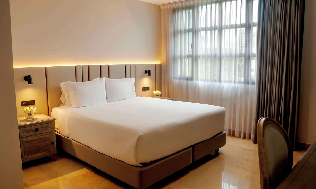 Granada Hotel | NH Boulevard Del Río Cali