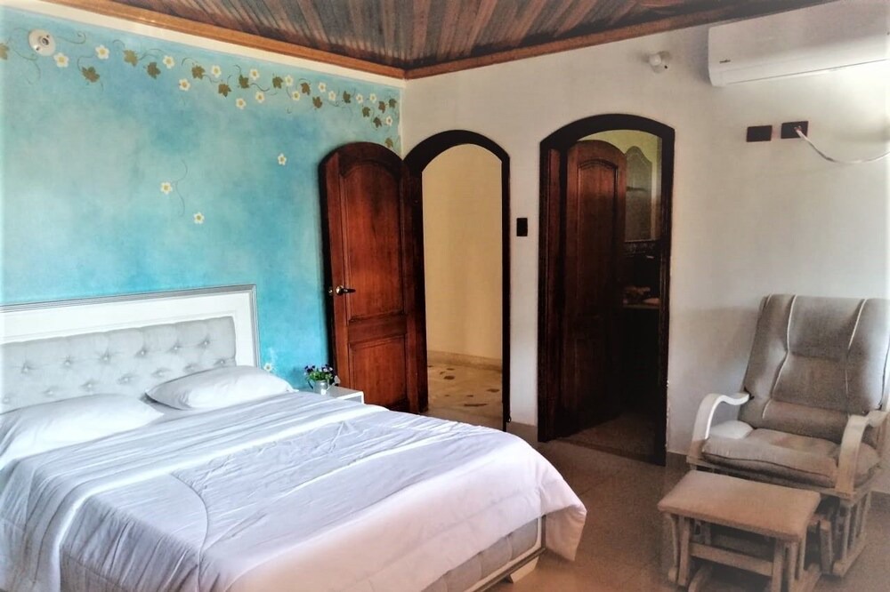 Sur Oriente Villa | Villas San Sebastian
