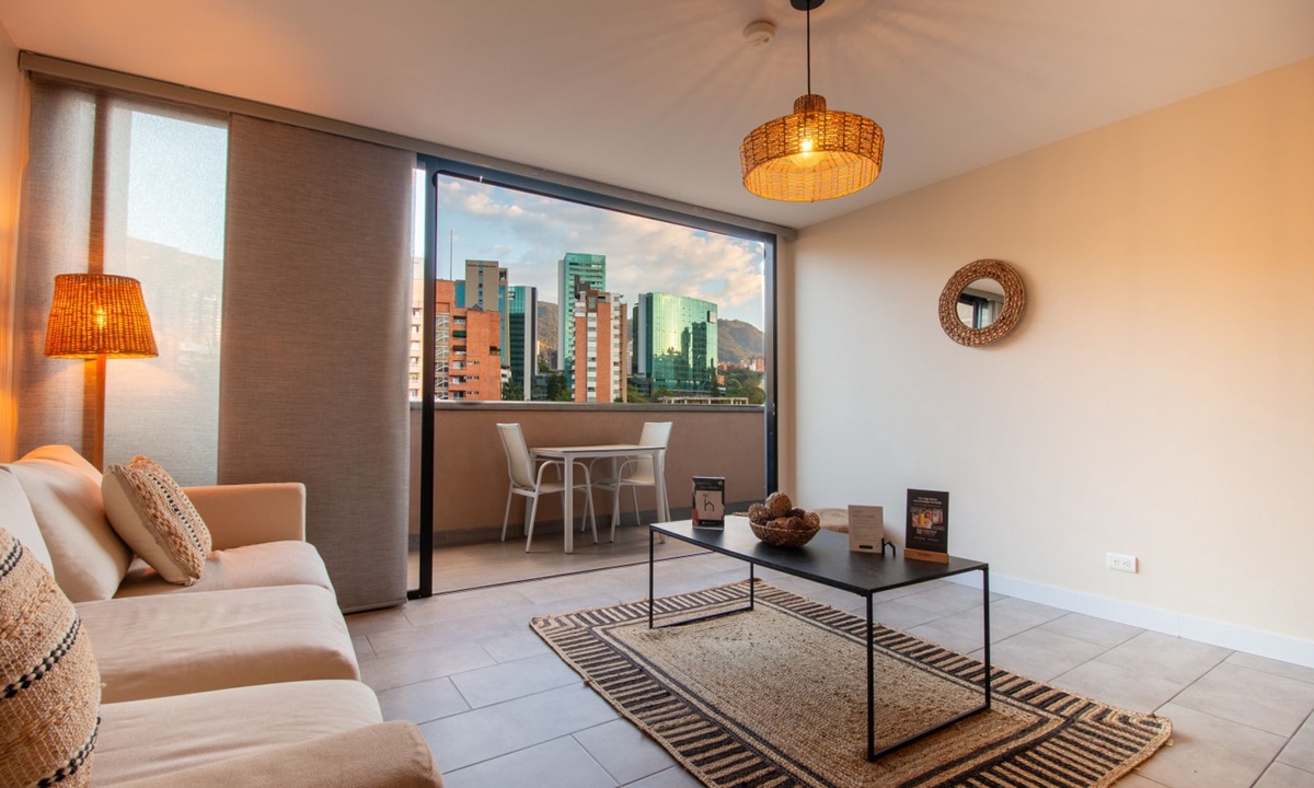 La Aguacatala Apartment | Go Living Suites - 706
