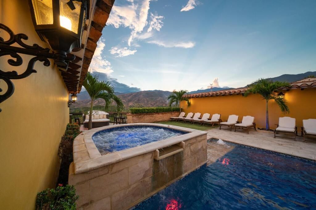 Santa Fe de Antioquia Hotel | HOTEL COLONIAL NUEVA GRANADA