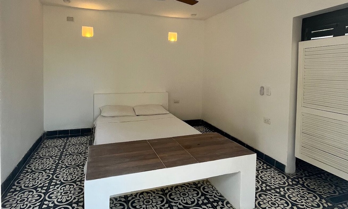 Santa Veronica Hotel | KOKOHAU BUNGALOWS