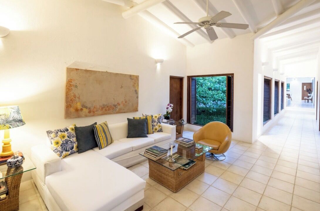 Anapoima House | Yeguas V43 by Wynwood House