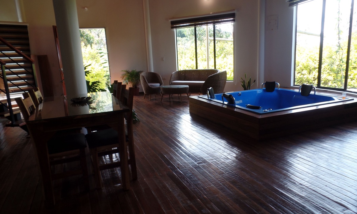 El Penol Cabin | Glamping con Jacuzzi - El peñol Guatapé.