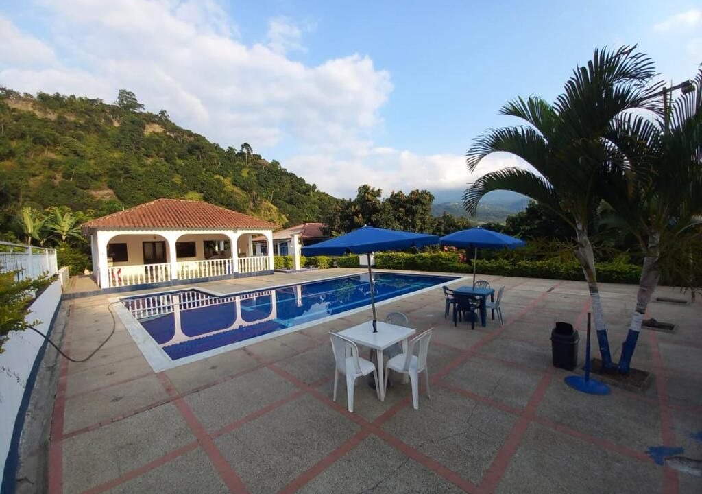Tena Hotel | Sede campestre PEÑA NEGRA