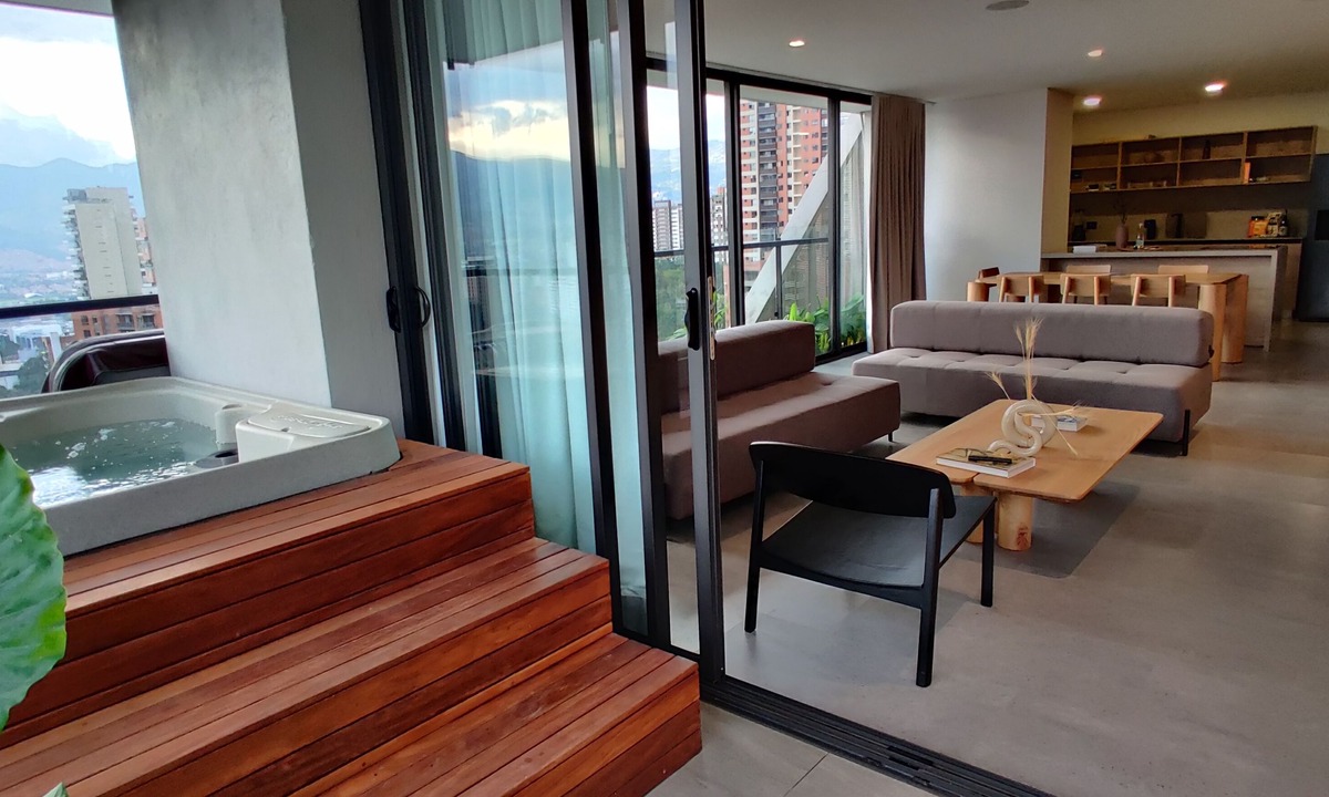 Lalinde Apartment | El Poblado, Medellín - Private Hot Tub & Balcony - 3BR - View - Wake 1111!