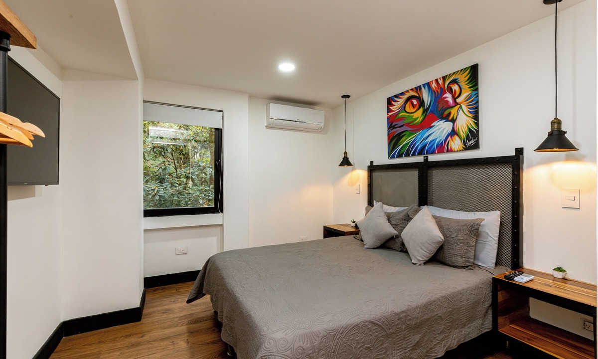 La Florida Condo | Serene Escape in Provenza