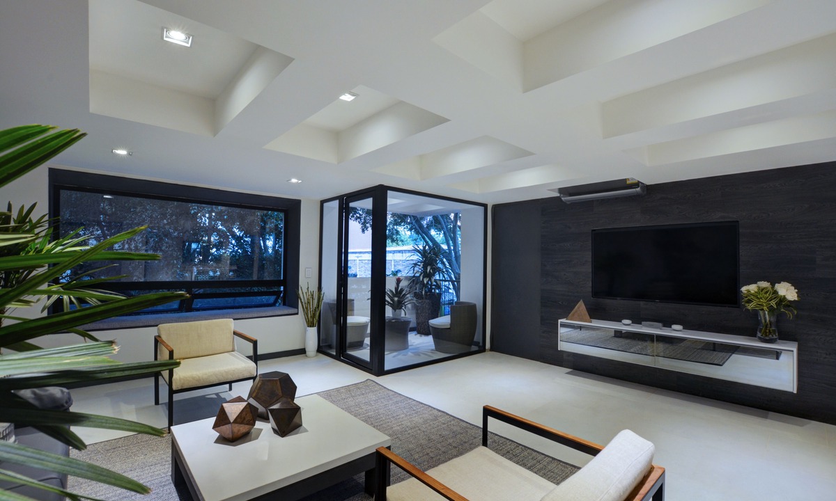 Zona Rosa Apartment | Parque Lleras Luxury 4br apartment