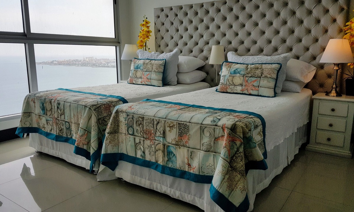 Bocagrande Apartment | Beautiful family apartment in front of the sea