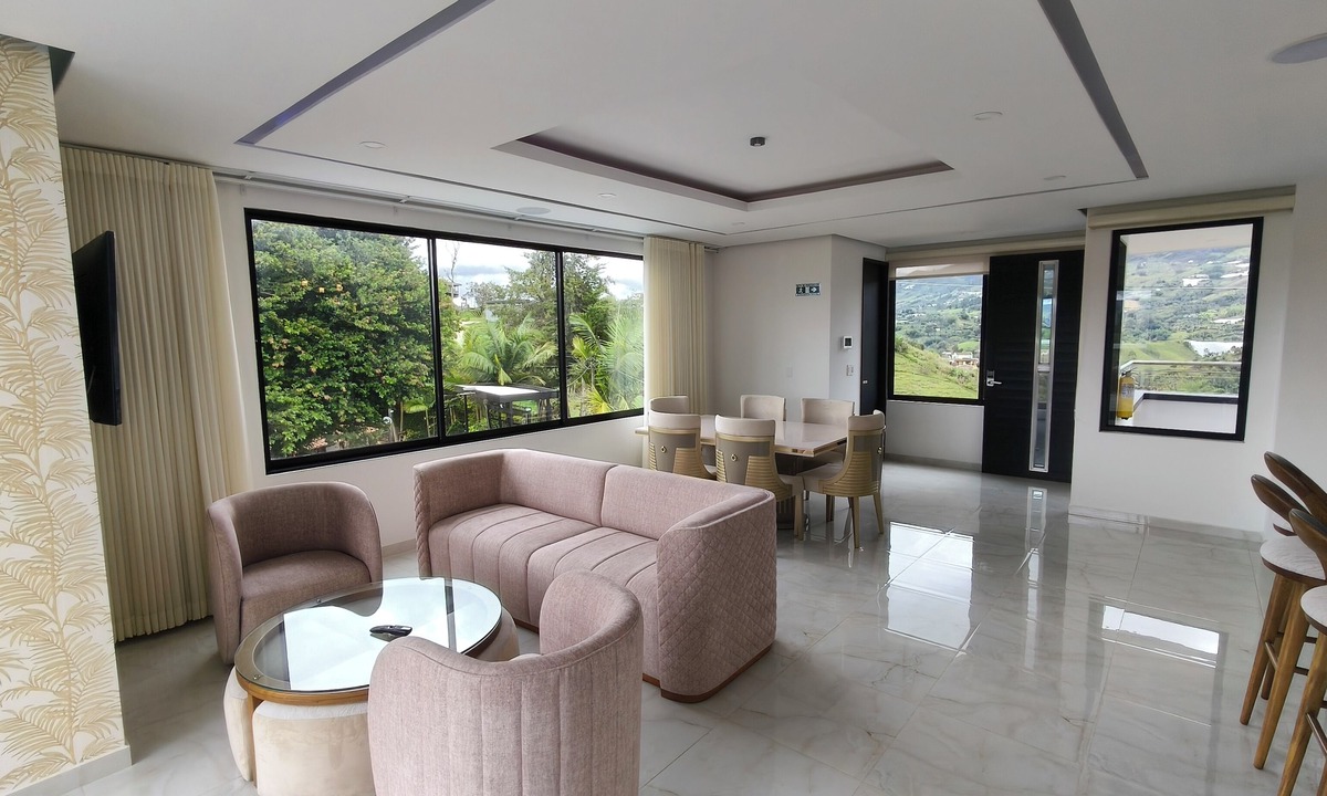 El Penol Apartment | The Palms Hotel
