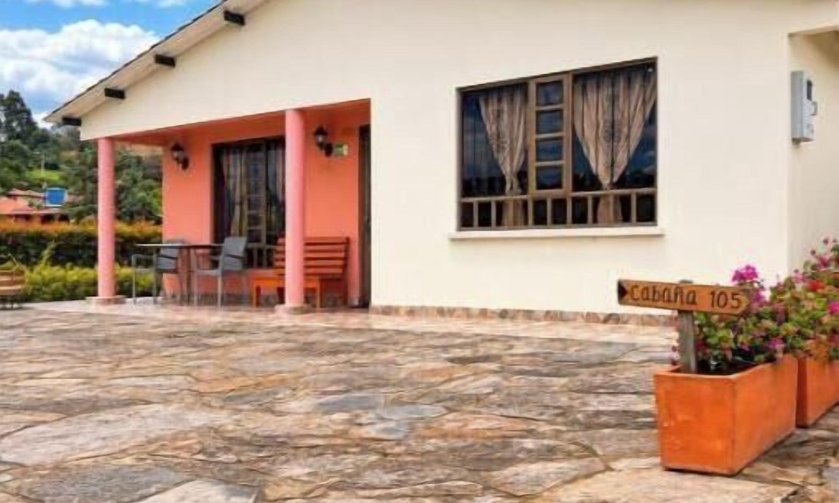 Paipa House | Casa Hotel Descanso Real: 3-Bedroom House
