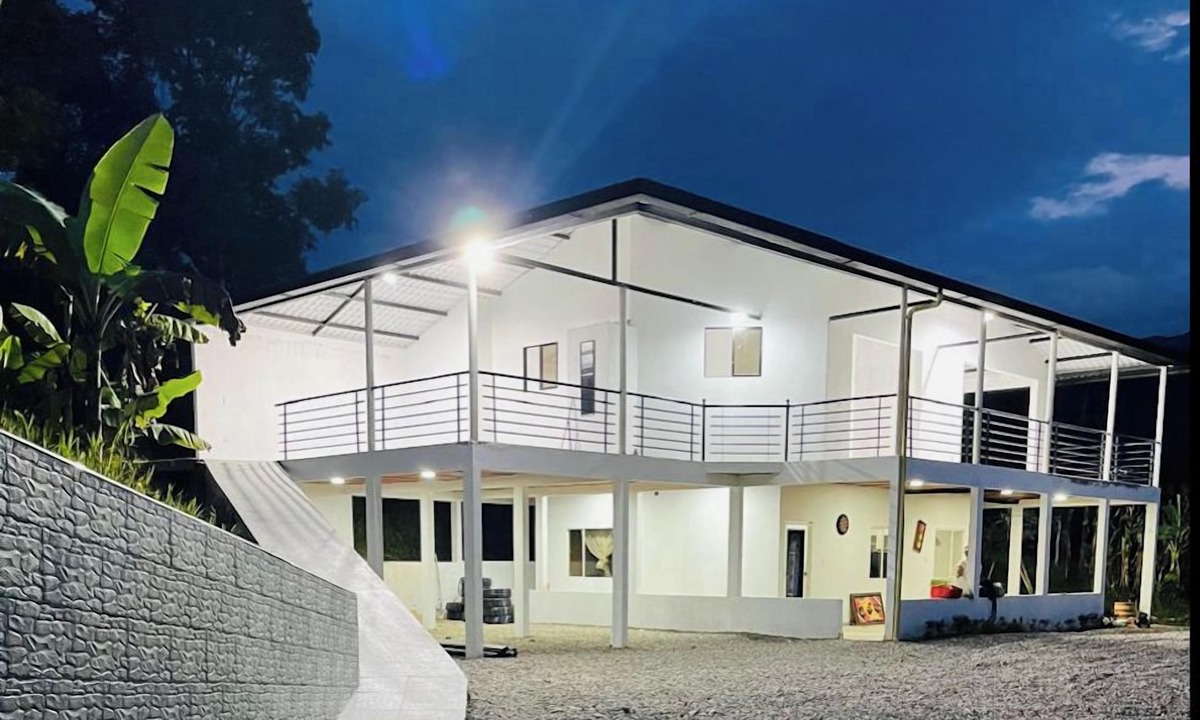 Garagoa Cottage | Omas Haus: Relax with the whole family while enjoying the view of the Chivor Dam!