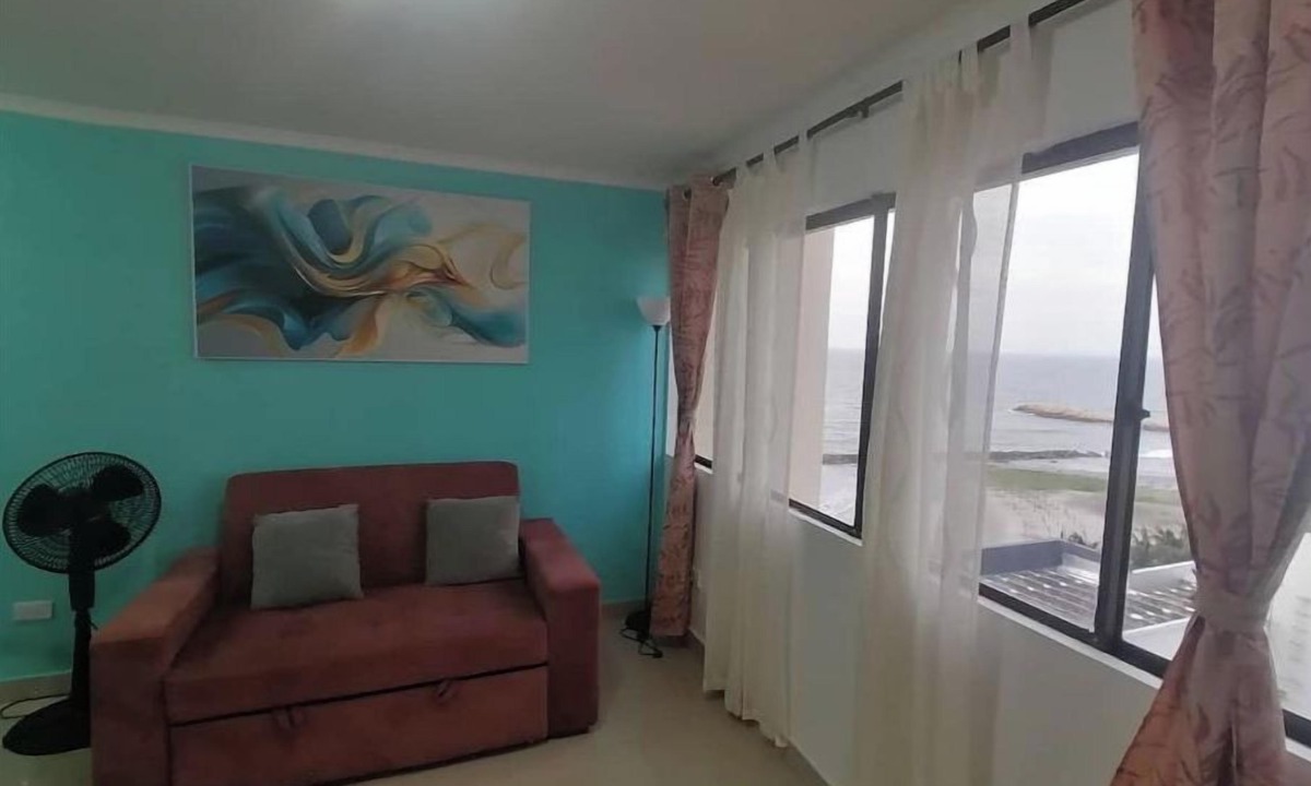 Marbella House | LINDA VISTA, Oceanfront, 1 block from Ciudad Amurallada