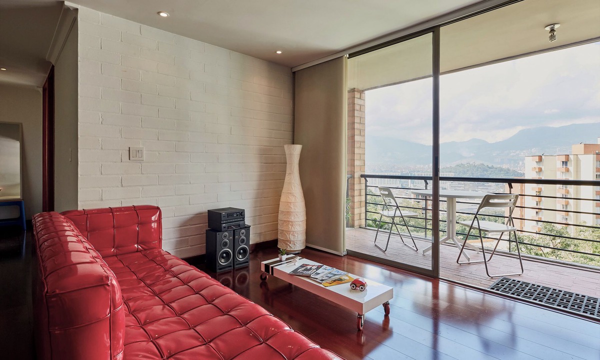 Castropol Apartment | Apt in Medellin, El Poblado. Trendy, Chic & Cozy
