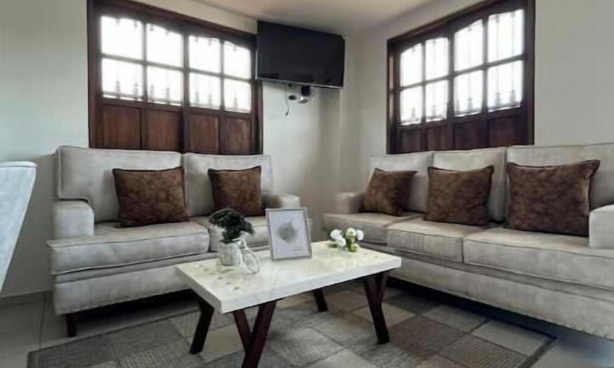Curiti House | Charming 4-bedroom house with fitness room and WiFi in wonderful Curiti