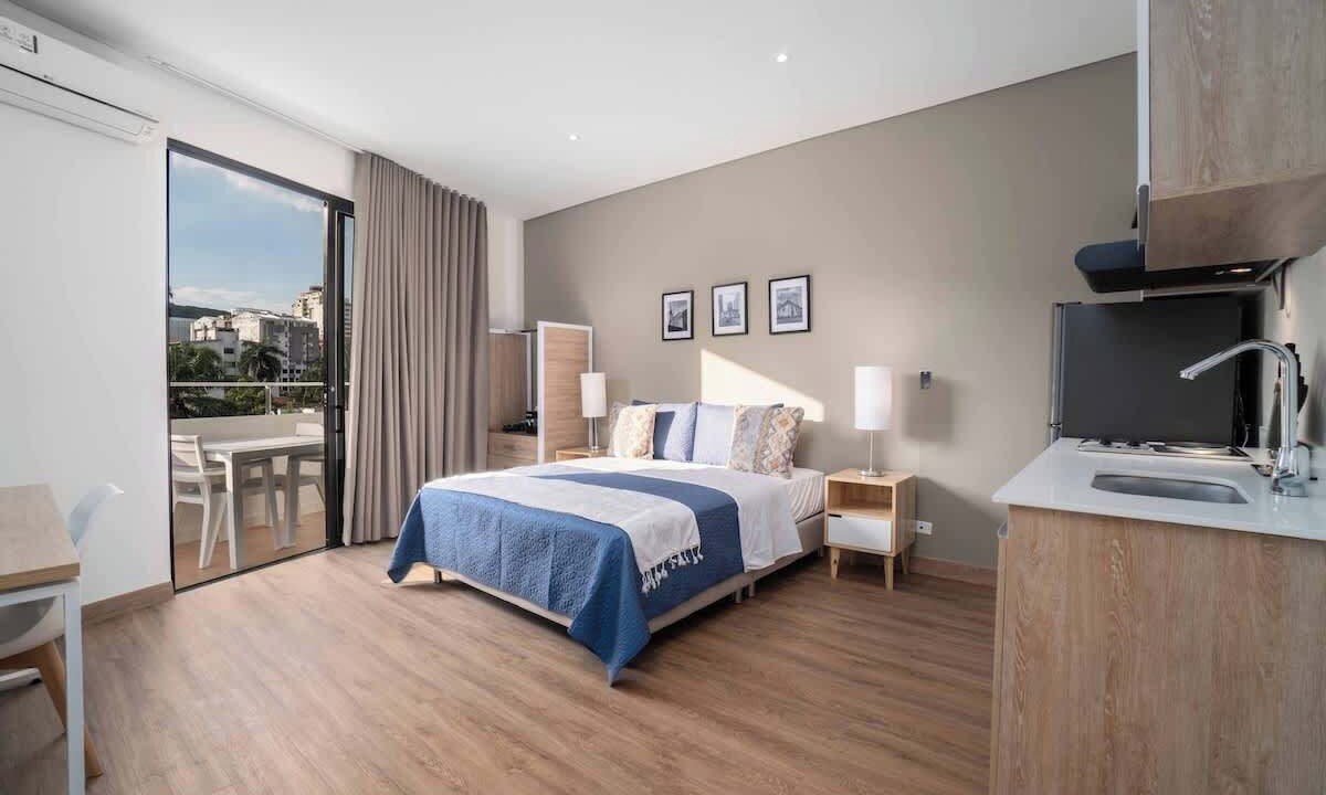 Cali Apartment | M301 - Studio with River View, A/C and Balcony