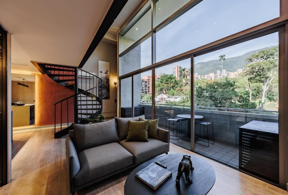 Las Lomas I Apartment | H10 Provenza