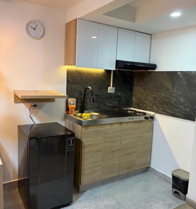 Calle 26 Apartment | Modern studio apartment near the airport