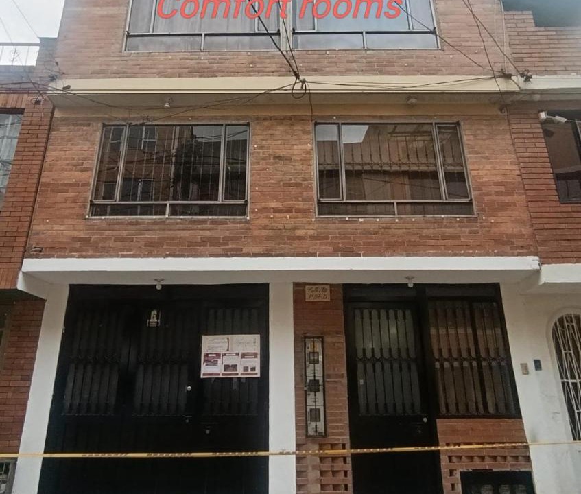 Engativa House | Comfort Rooms whit Private Bath and Near Airport