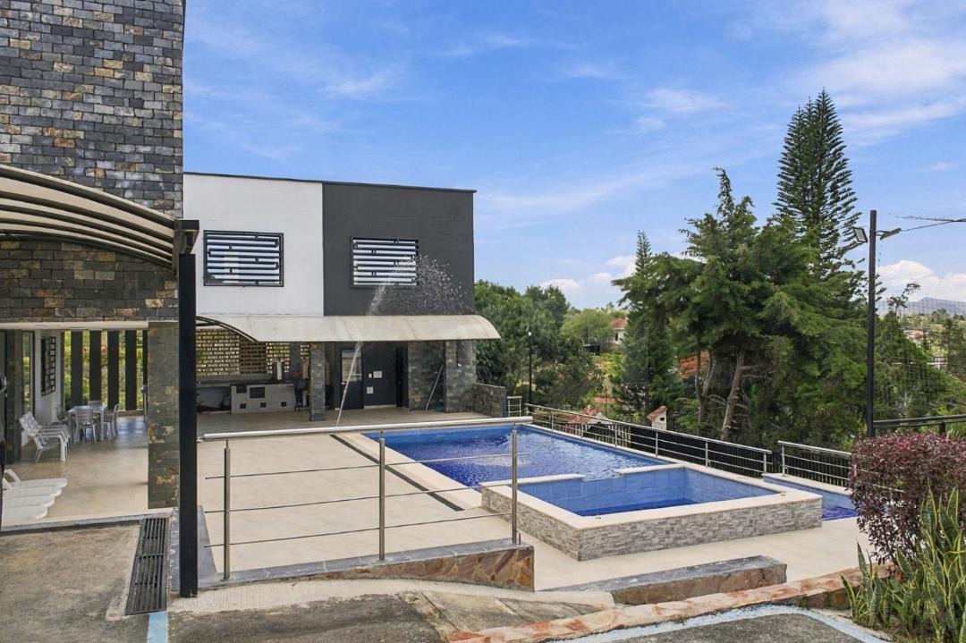 Los Santos Villa | Villa la Toscana