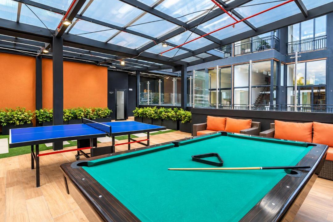 Chico Norte Apartment | Modern loft in TAJ 97, Bogotá