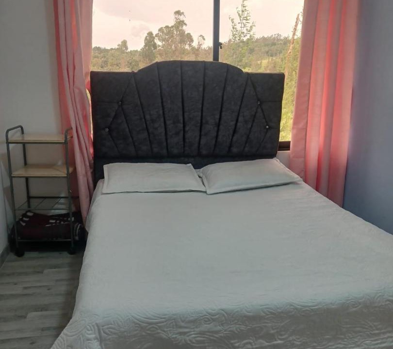 Chiquinquira Apartment | Casa wiffi parqueadero toallas mascotas
