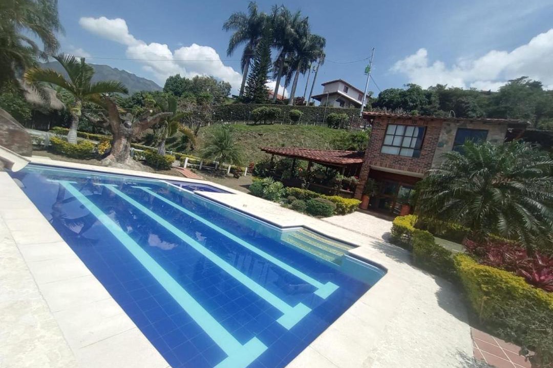 Copacabana House | Finca Los Pony Girardota Antioquia