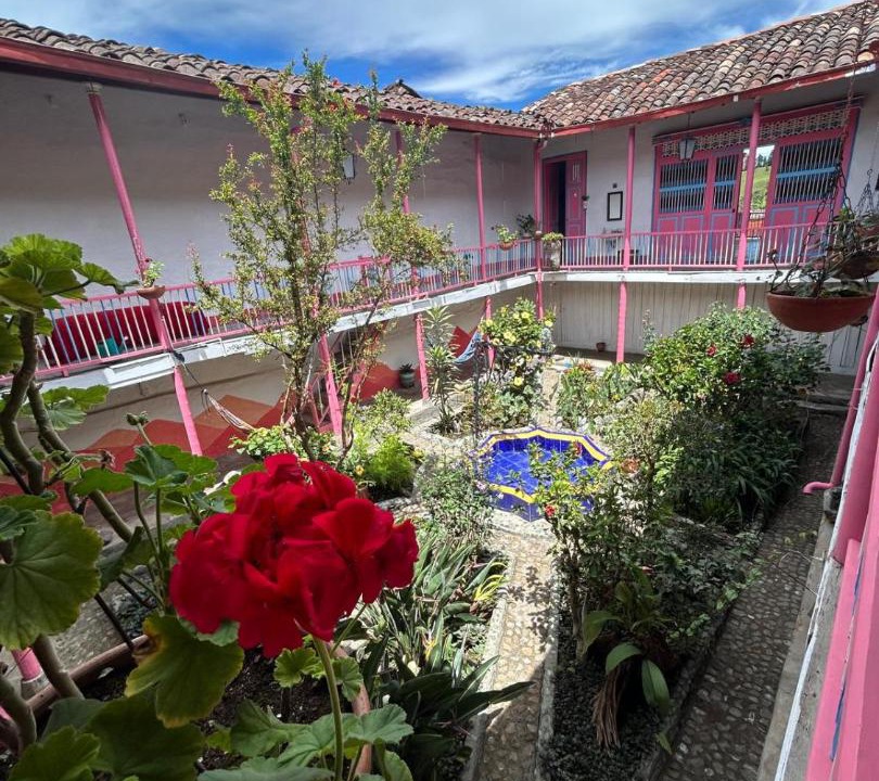 Jerico Hostel | La Casa Rosada Hostel