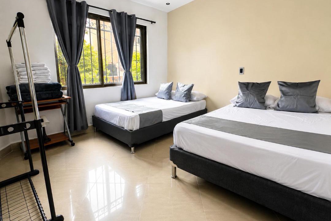 Laureles Hotel | Hotel Laureles Home