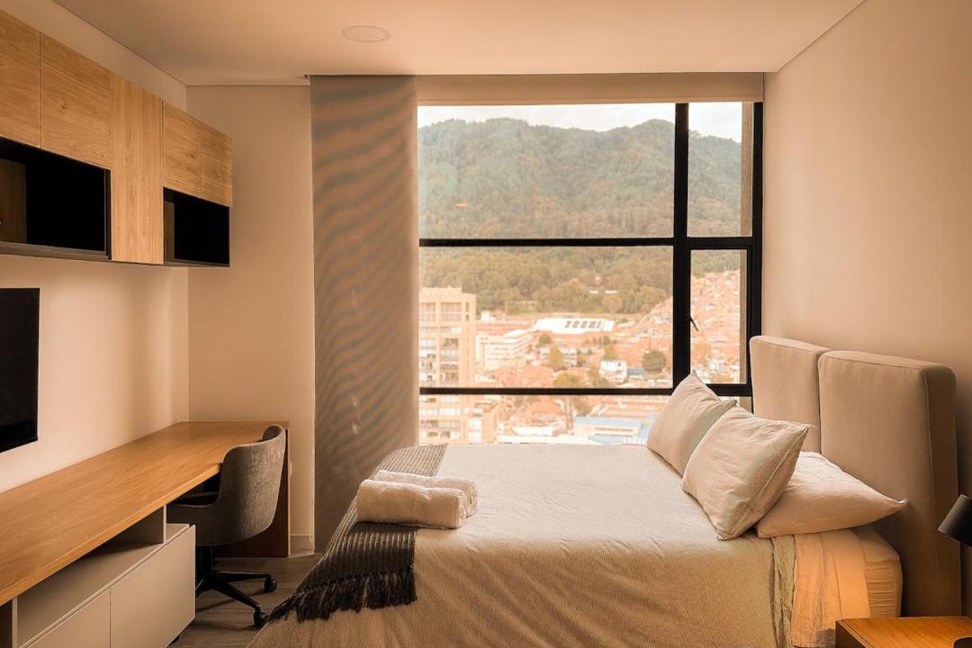 Centro International Apartment | Modern Studio with view of Monserrate, 25th Floor