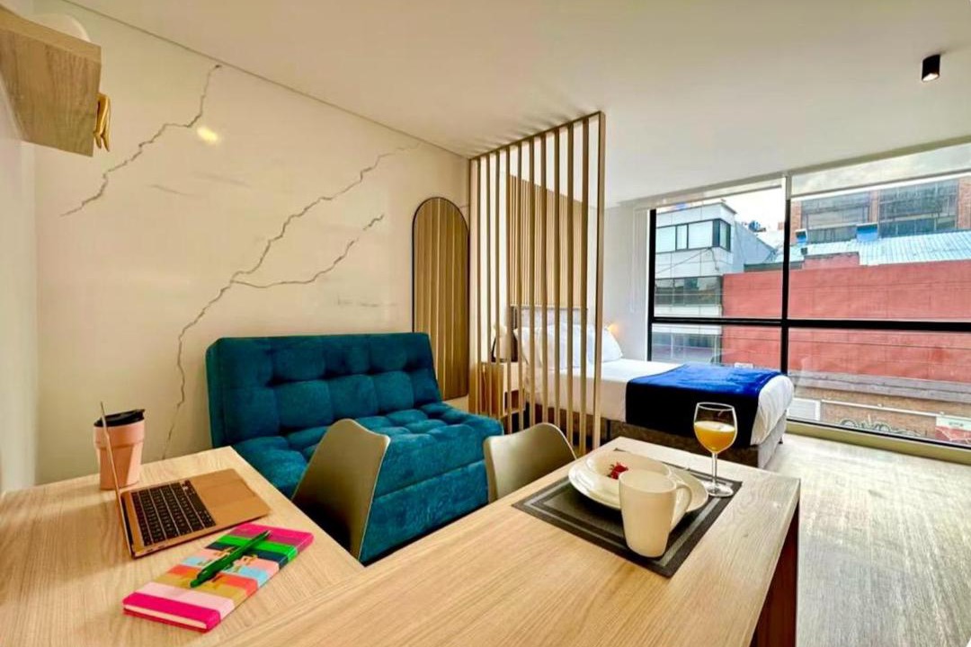 Bogota Apartment | Embajada USA y Corferias, Elegante Suite Familiar