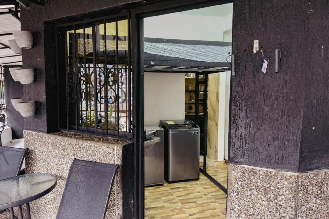 Itagui Hotel | aparta estudio pequeño