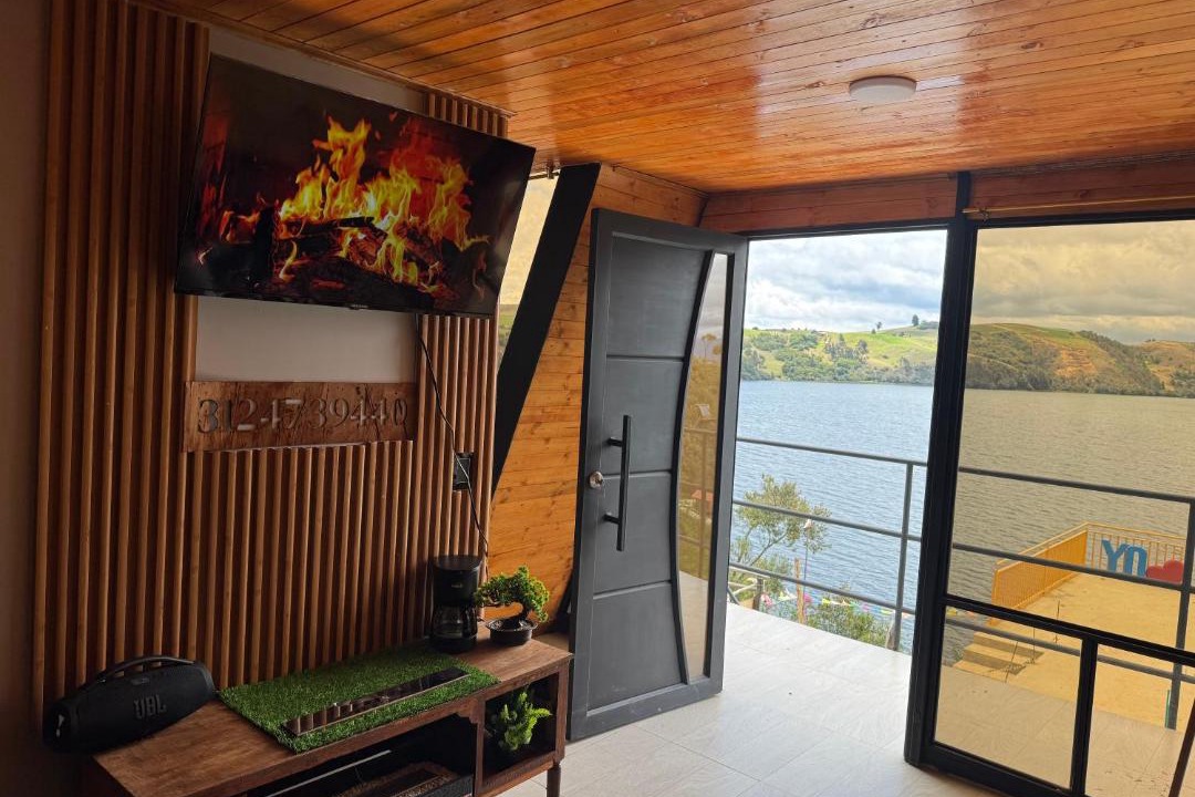 Tota Ski Chalet | Lago de Tota GALAMPLAY lodge