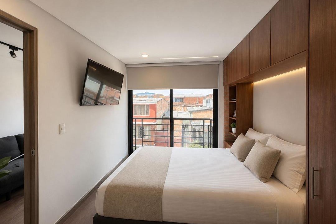 Bogota Apartment | Apto Moderno de Lujo con Balcón Amplio y Vista Urbana