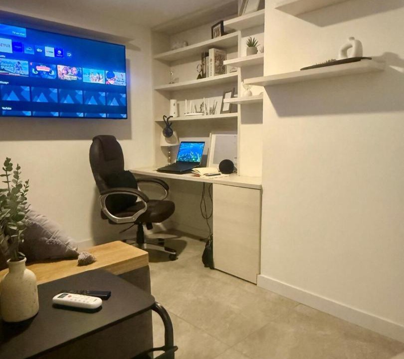 Santa Fe Apartment | Eternal Springs 8pp, 3br, 2bt, 3acs, Pool, Jacuzzi