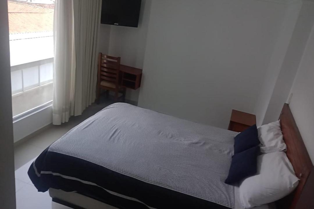 Pamplona Hotel | COLOMBIA-Hotel Hontibon