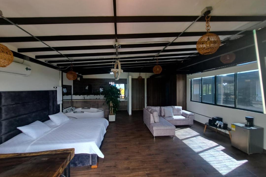 La Estrella Hotel | Hotel Elixer Habitat