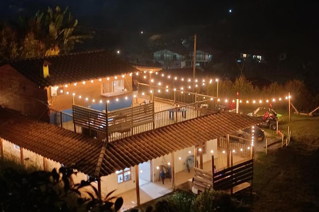 Guarne Other | La Casa de Blue