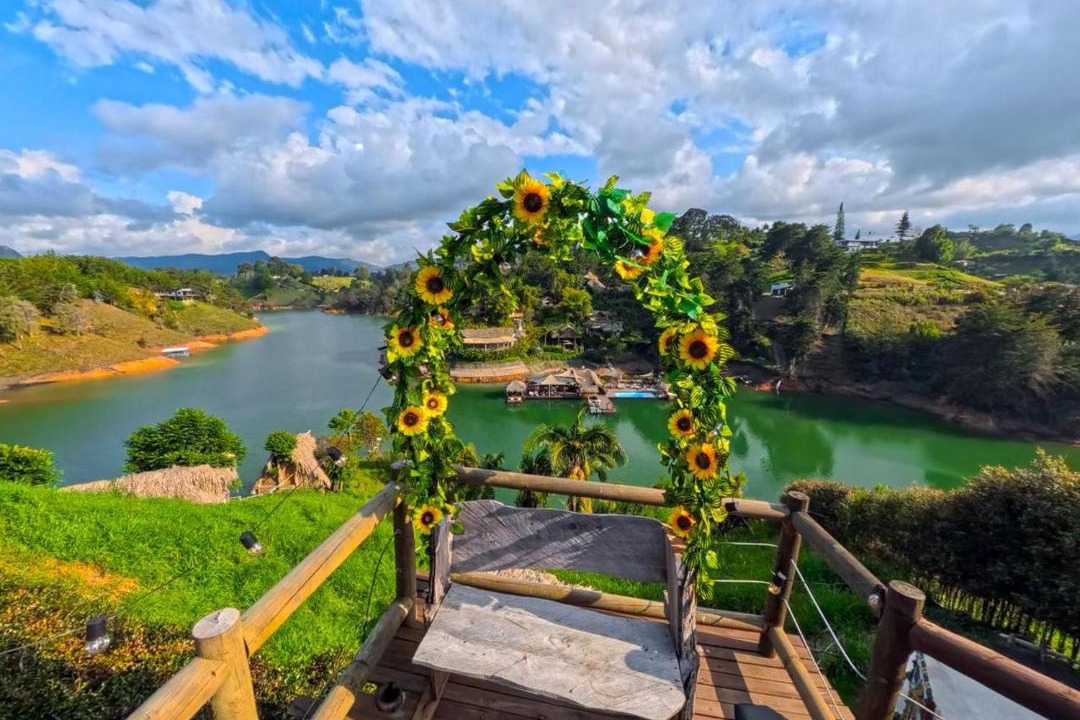 El Penol Other | Jardín del Eden , Guatape